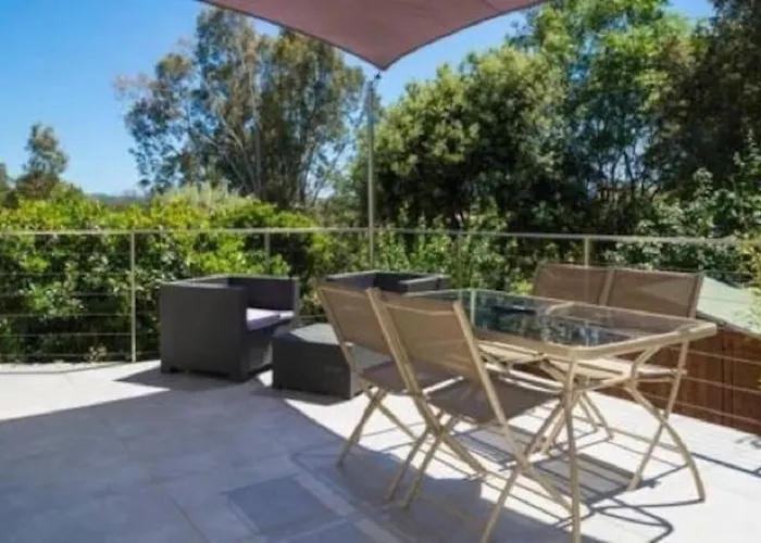 4 Personnes U Pinu, Piscine Partagée, 6 Kms De Vecchio Porto Vecchio